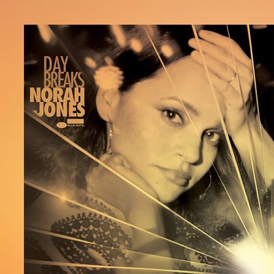 JONES NORAH Day Breaks (Винил)